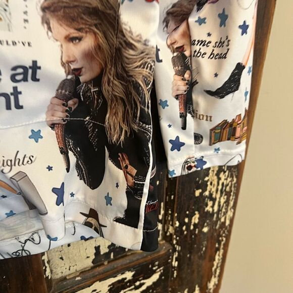 Taylor Swift picture Midnights Meet Me At Midnight Pajama top. Size small. - Picture 6 of 9